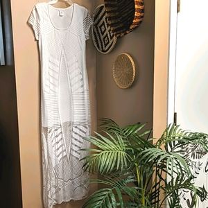 Cache white aztez maxi dress. Size medium